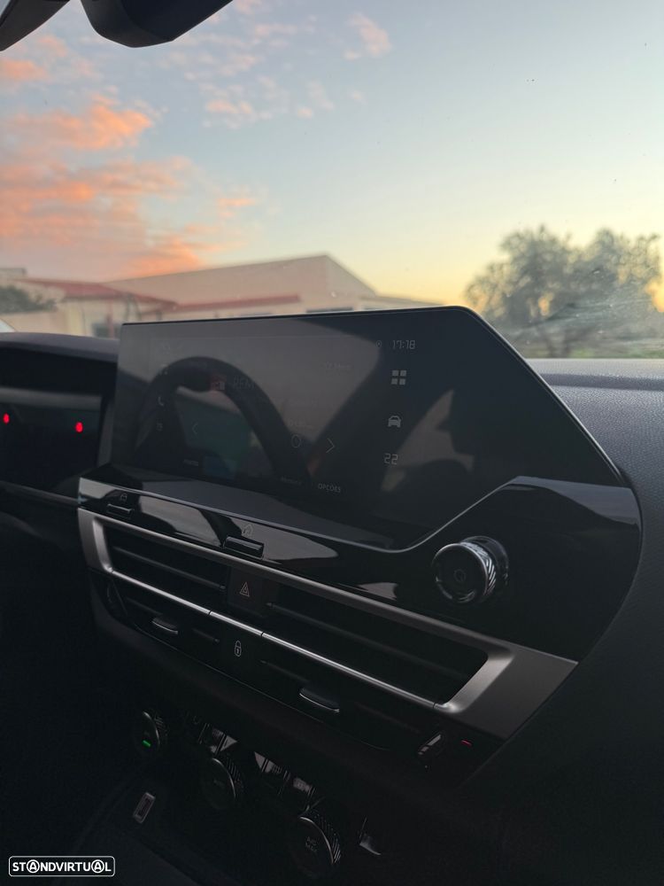 Citroën C4 PureTech 130 Stop&Start SHINE - 12