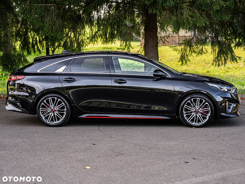 Kia ProCeed 1.6 T-GDI GT DCT - 6