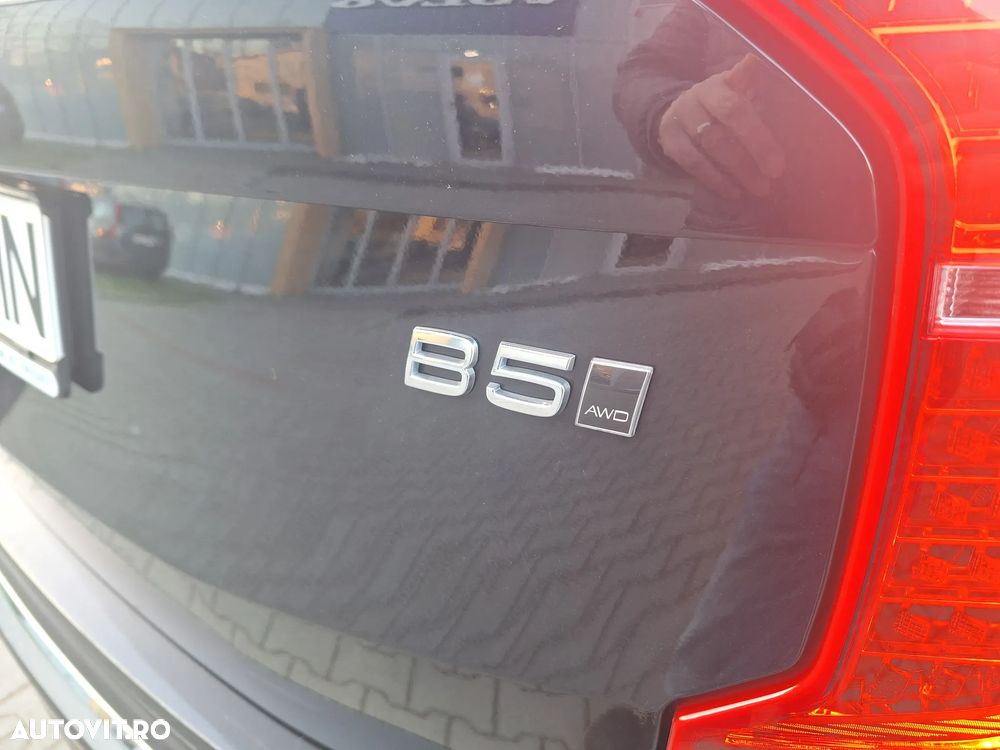 Volvo XC 90 B5 MHEV AWD 7 locuri Ultimate Bright - 32