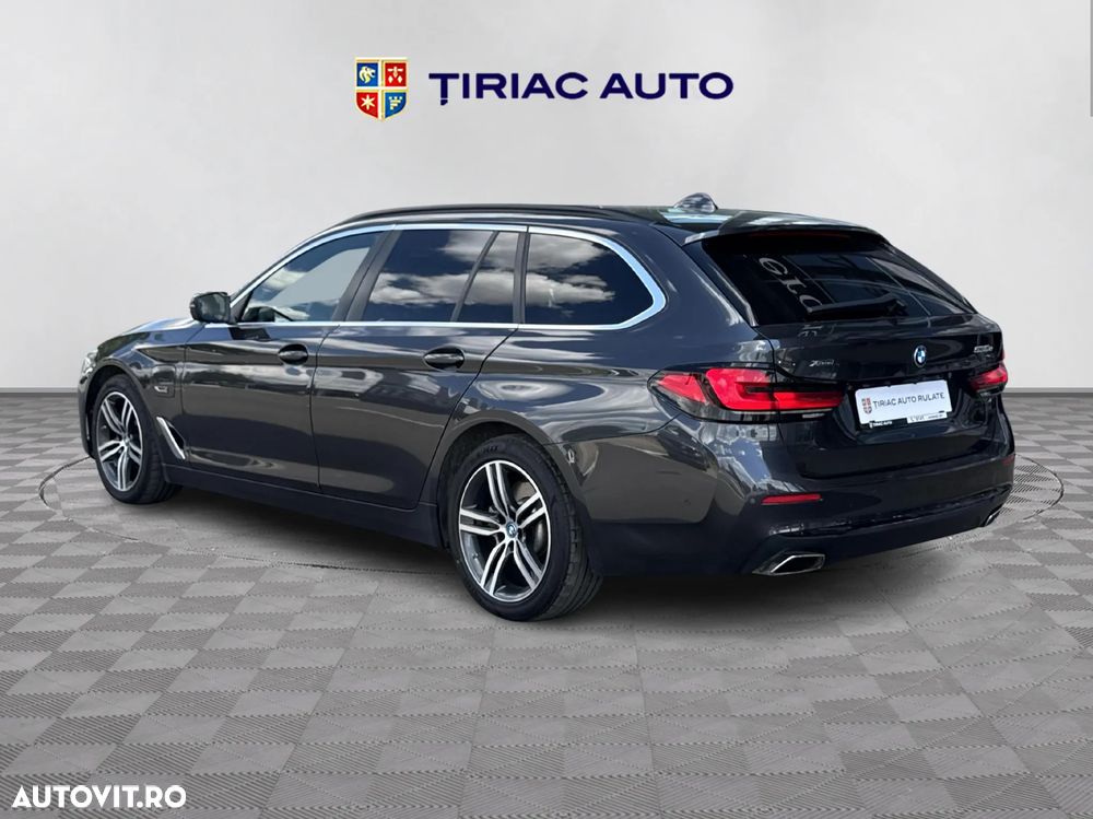 BMW Seria 5 530e xDrive Touring Aut. - 4