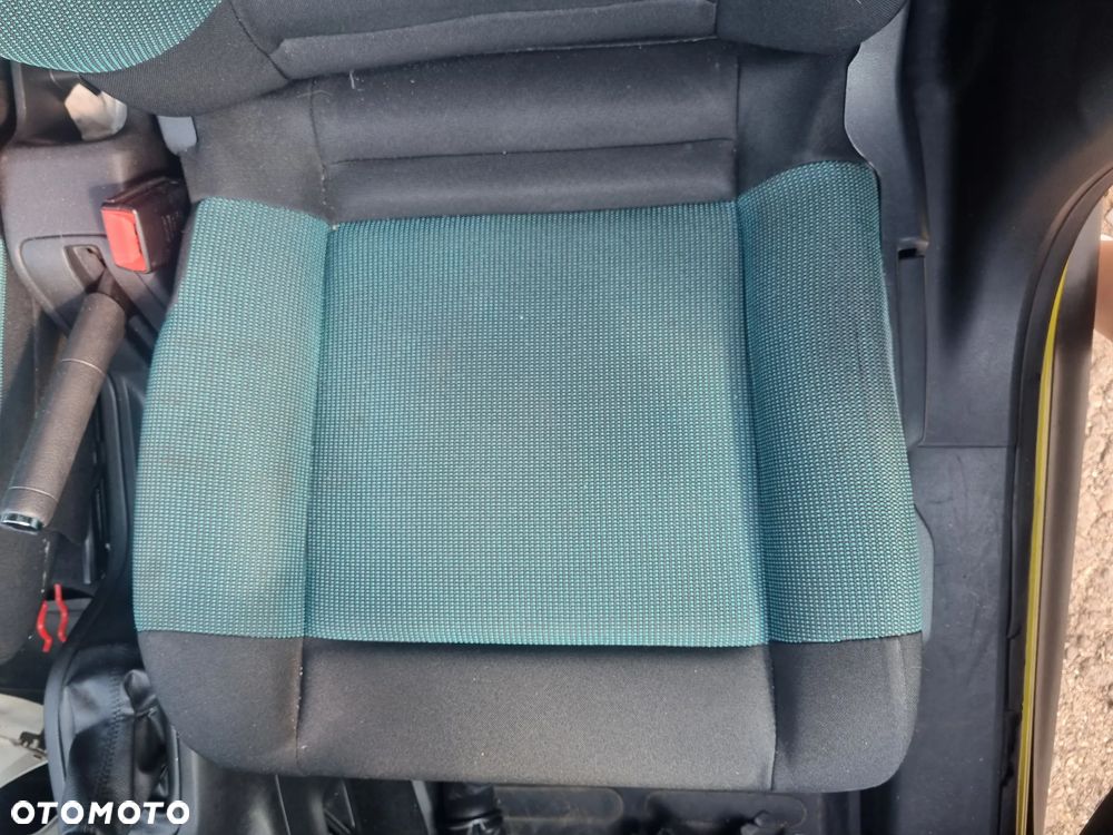CITROEN C4 CACTUS 14-20 2015 r. fotel kierowcy i pasażera + kanapa tylna * - 2