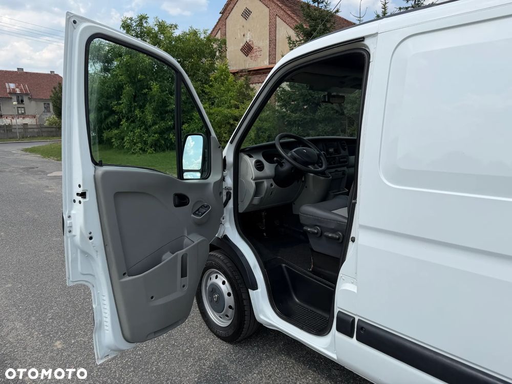 Renault Master * 2.5 / 120KM * L1H1 * Furgon / Blaszak * - 25
