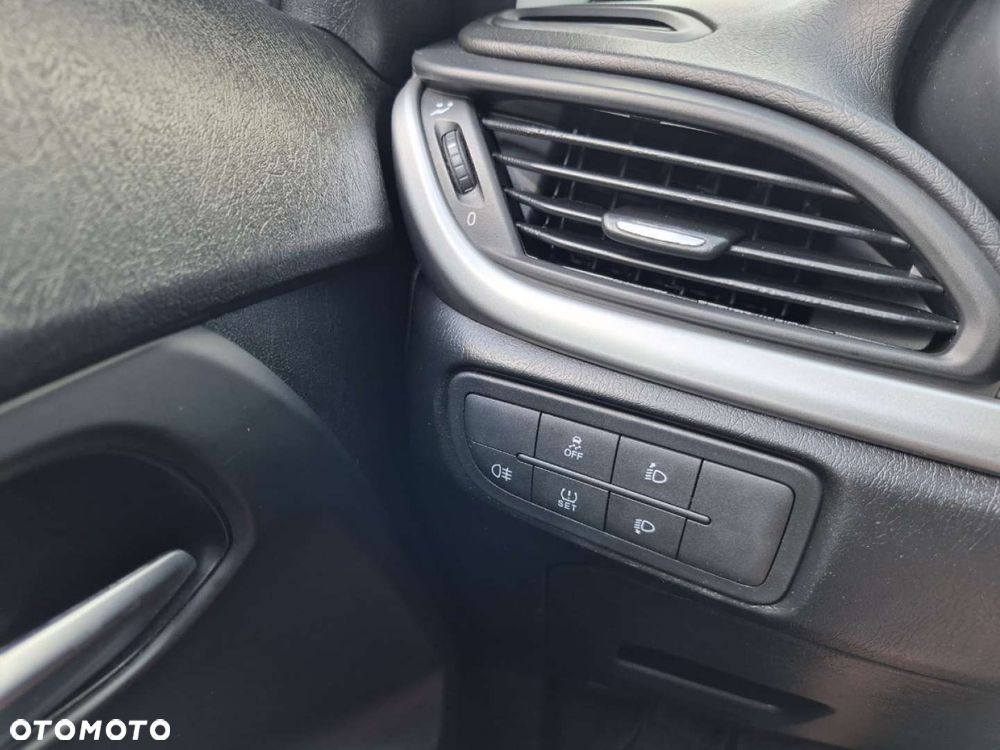 Fiat Tipo - 18
