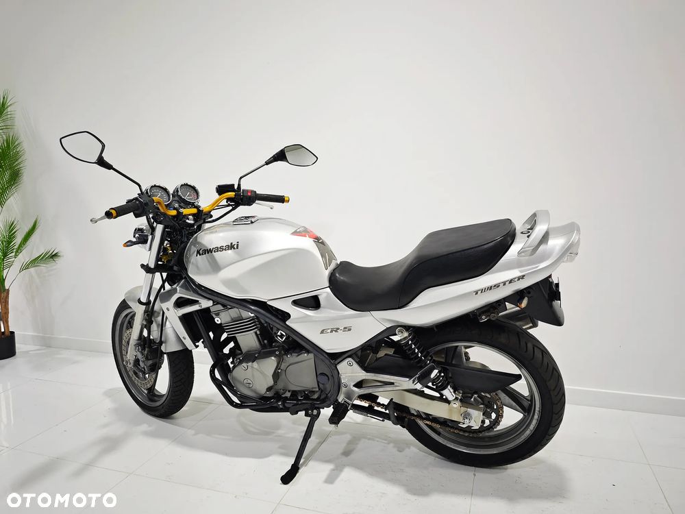 Kawasaki ER - 11