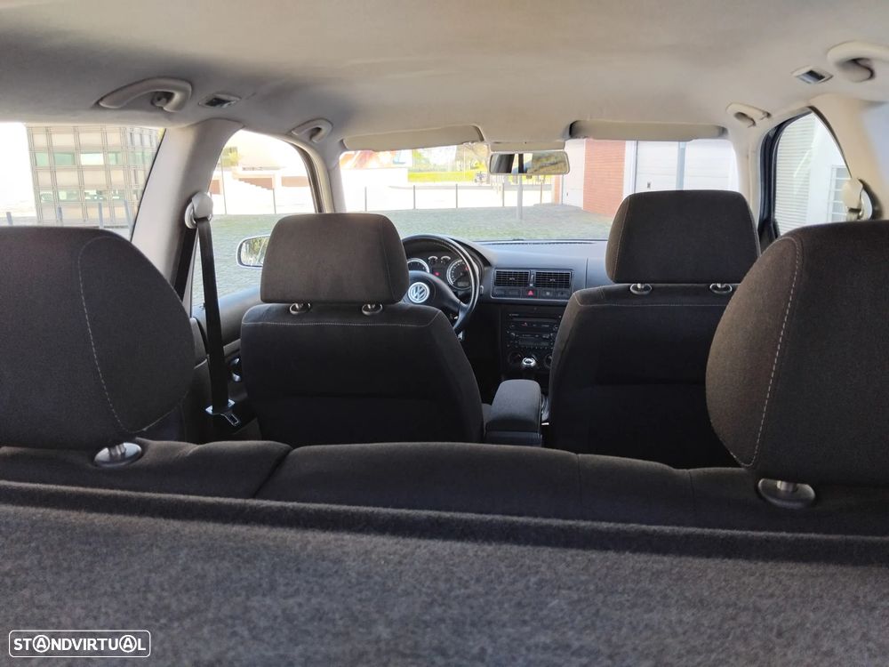 VW Golf 1.4i Confortline JE+AC - 23