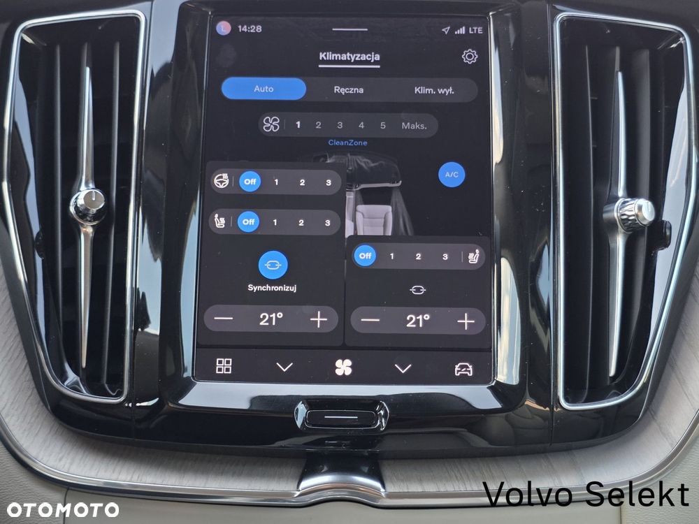 Volvo XC 60 - 30