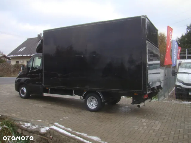 Iveco DAILY 50/35 C 15 3.0TDI FIRANA Z PRAWEJ STRONY 3.5T DMC WINDA - 9