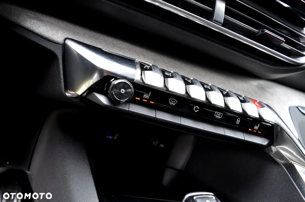 Peugeot 3008 1.5 BlueHDi GT Pack S&S EAT8 - 35