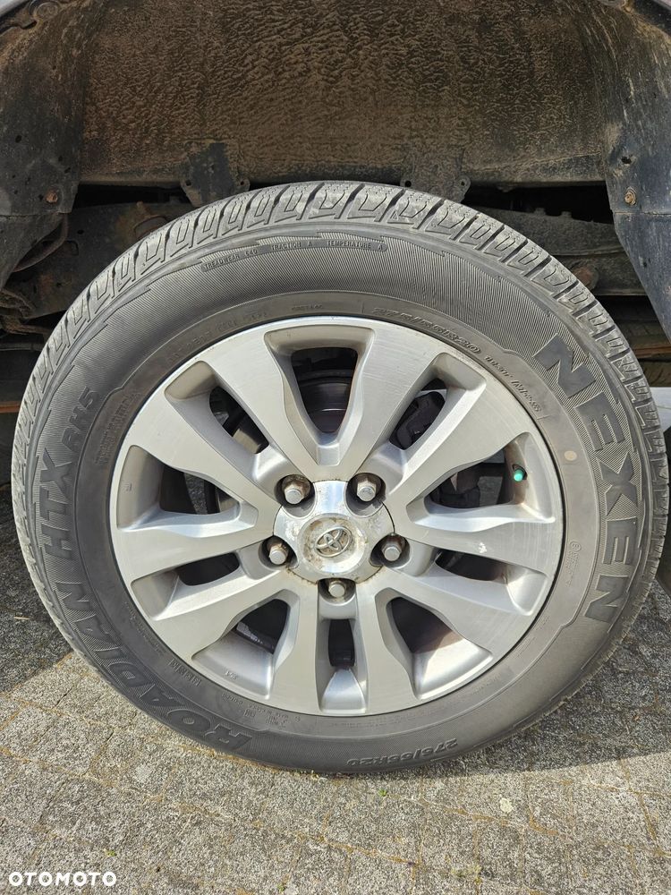 Toyota Tundra - 11