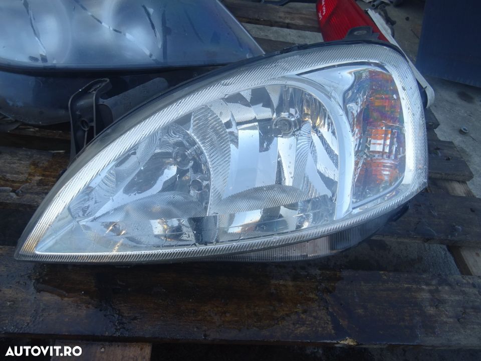 Far stanga Opel Combo din 2004 volan pe stanga - 1