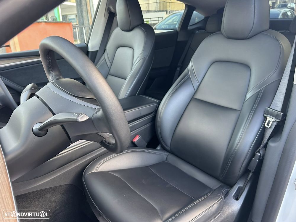Tesla Model Y Tração Traseira - 29