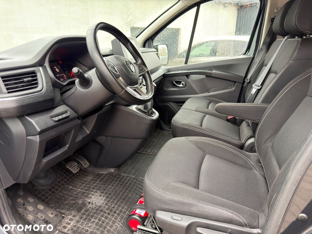 Renault Trafic - 11