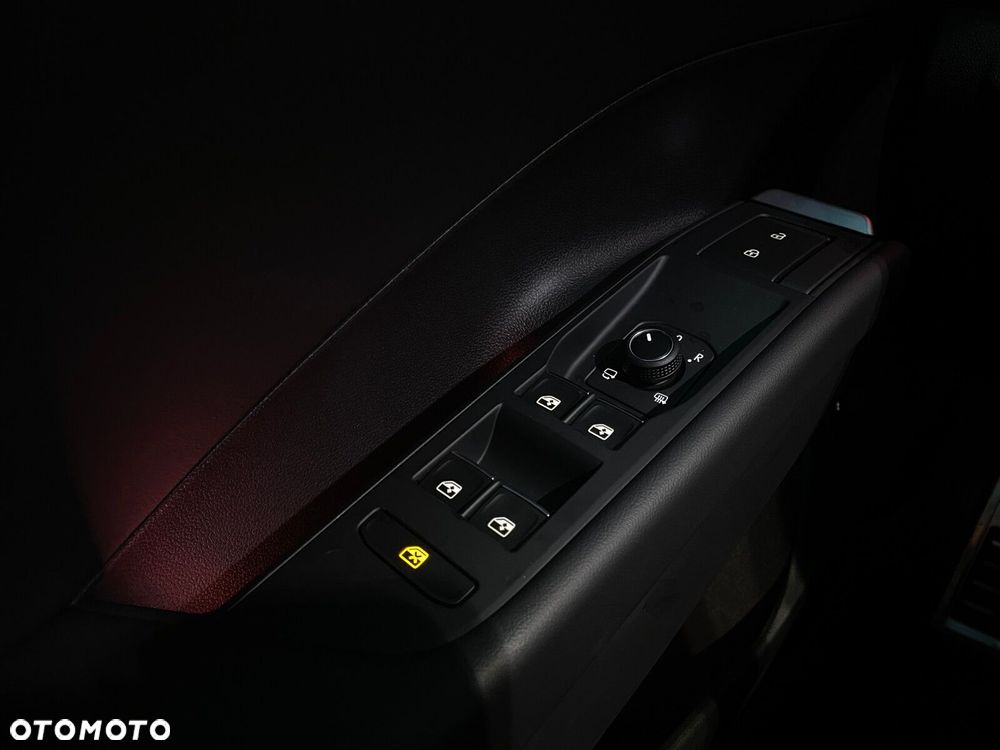 Volkswagen T-Roc 1.5 TSI R-Line DSG - 17