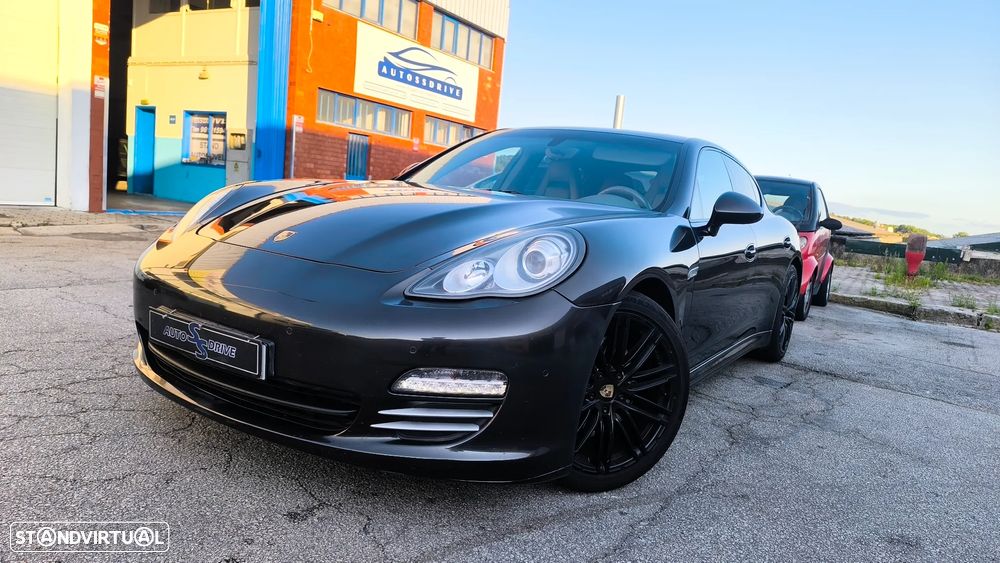 Porsche Panamera Platinum Edition PDK - 13