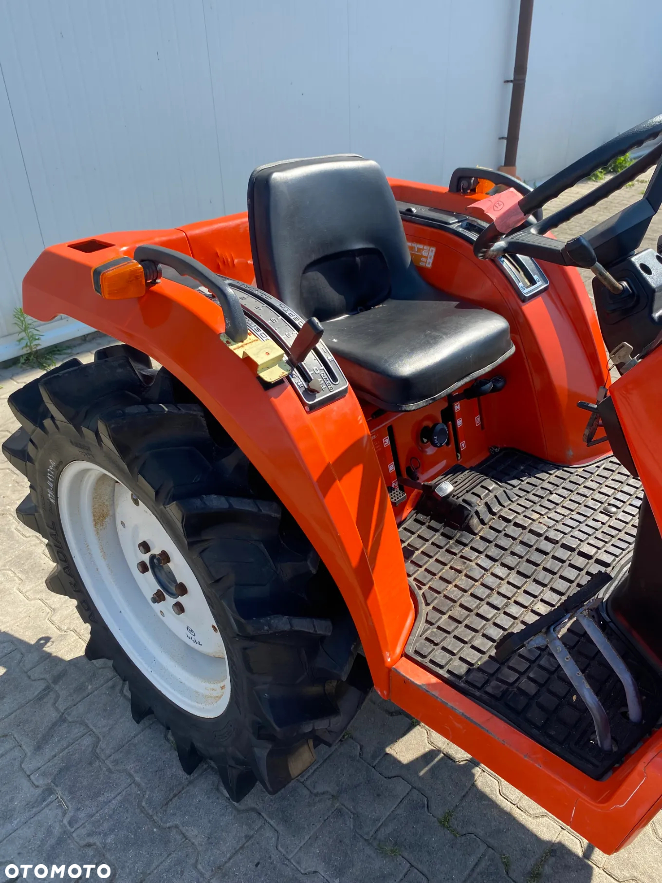 Kubota SATURN X24D - 6