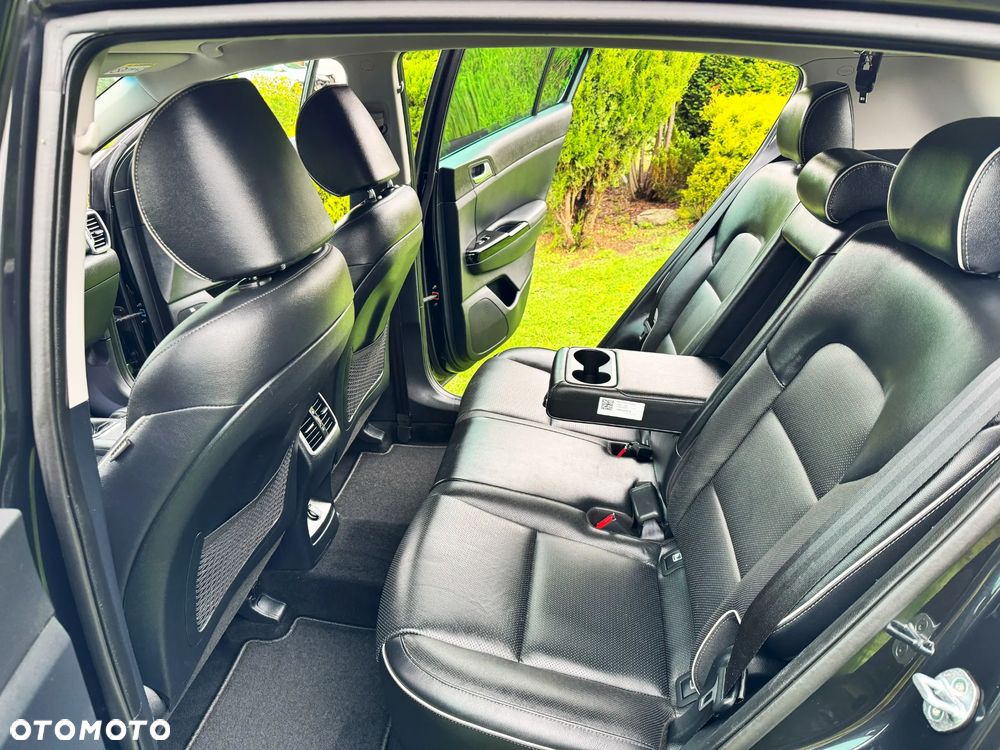 Kia Sportage 1.6 GDI 2WD Dream-Team Edition - 31