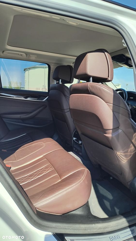 BMW Seria 5 540d xDrive - 10