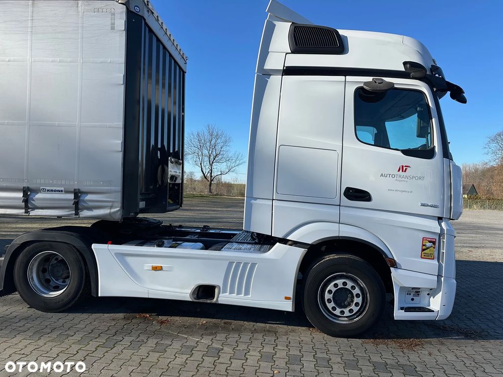 Mercedes-Benz 1845 - 5