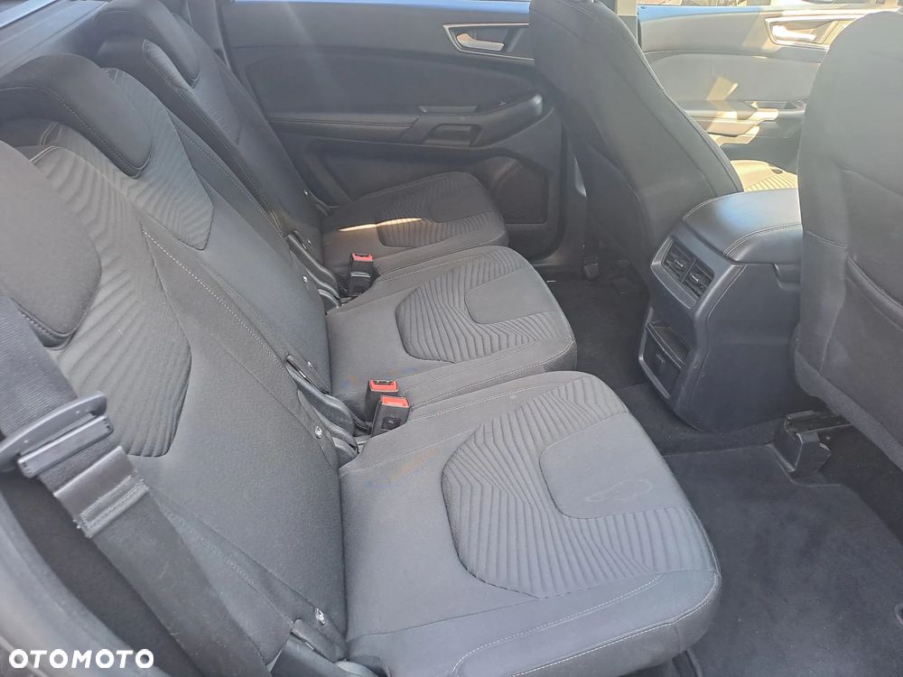 Ford S-Max - 8