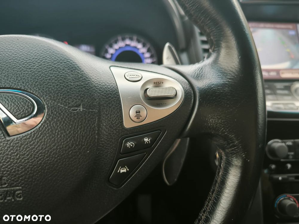 Infiniti QX70 3.0d S Premium - 27