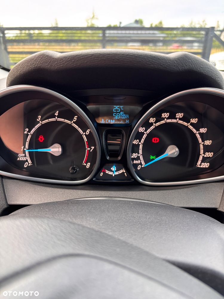 Ford Fiesta - 16
