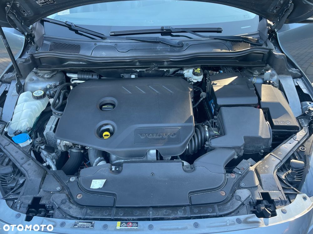 Volvo V40 D2 Base - 12