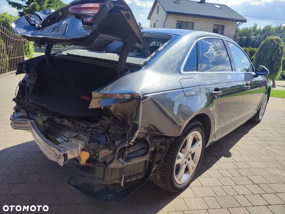 Audi A4 Limousine 2.0 TDI DPF clean diesel multitronic Attraction - 5