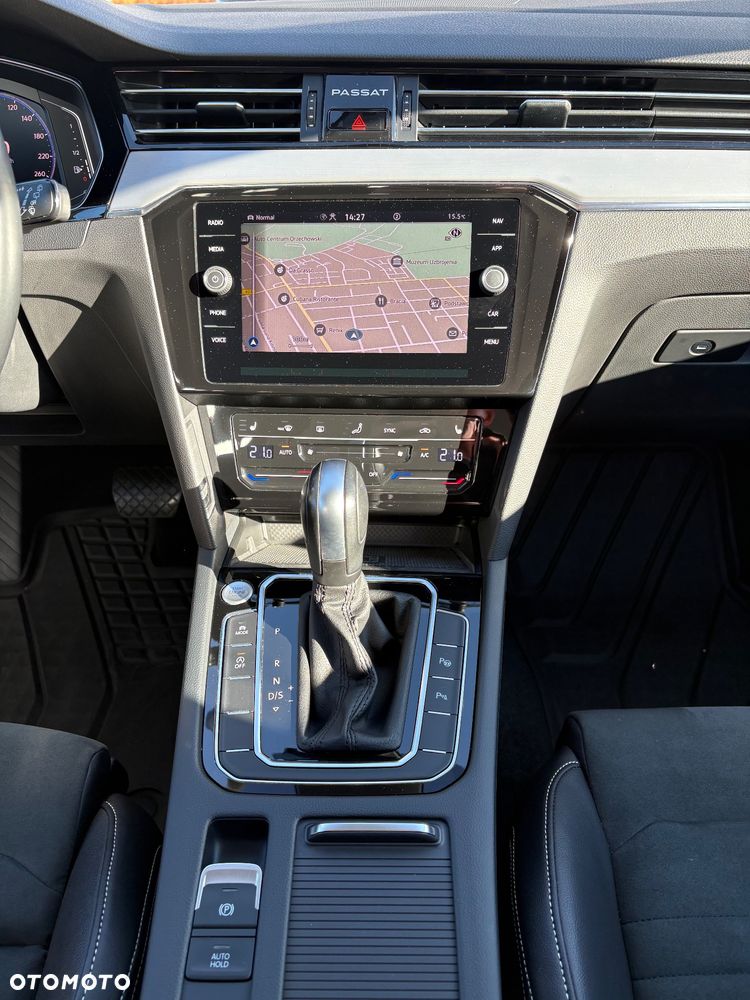 Volkswagen Passat 2.0 TDI EVO Elegance DSG - 13