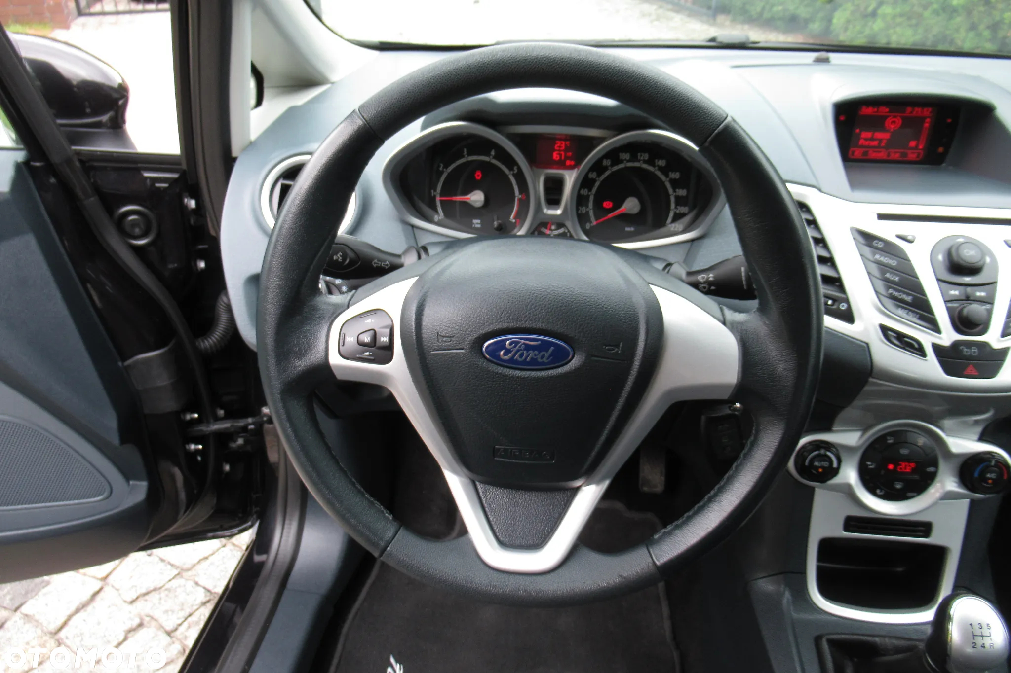 Ford Fiesta 1.25 Titanium - 27