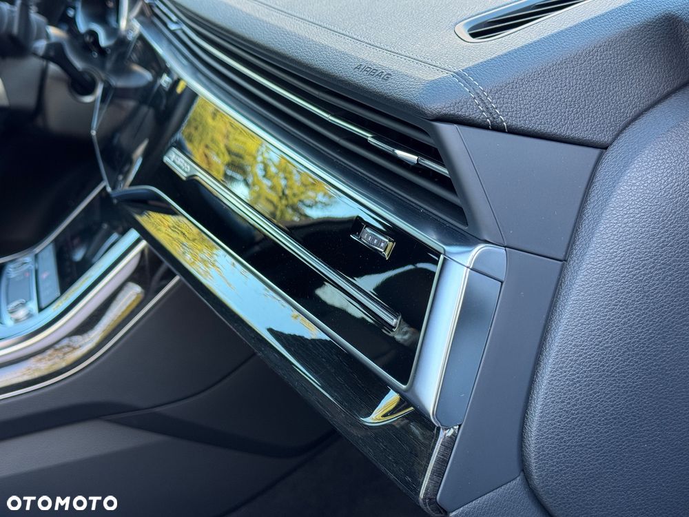 Audi Q7 SUV TFSI quattro 250 kW tiptronic - 12