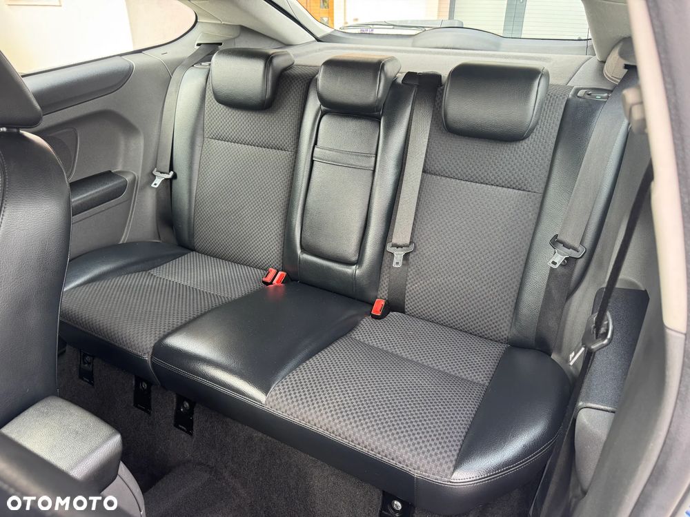 Ford Focus 1.6 Ti-VCT Titanium - 32