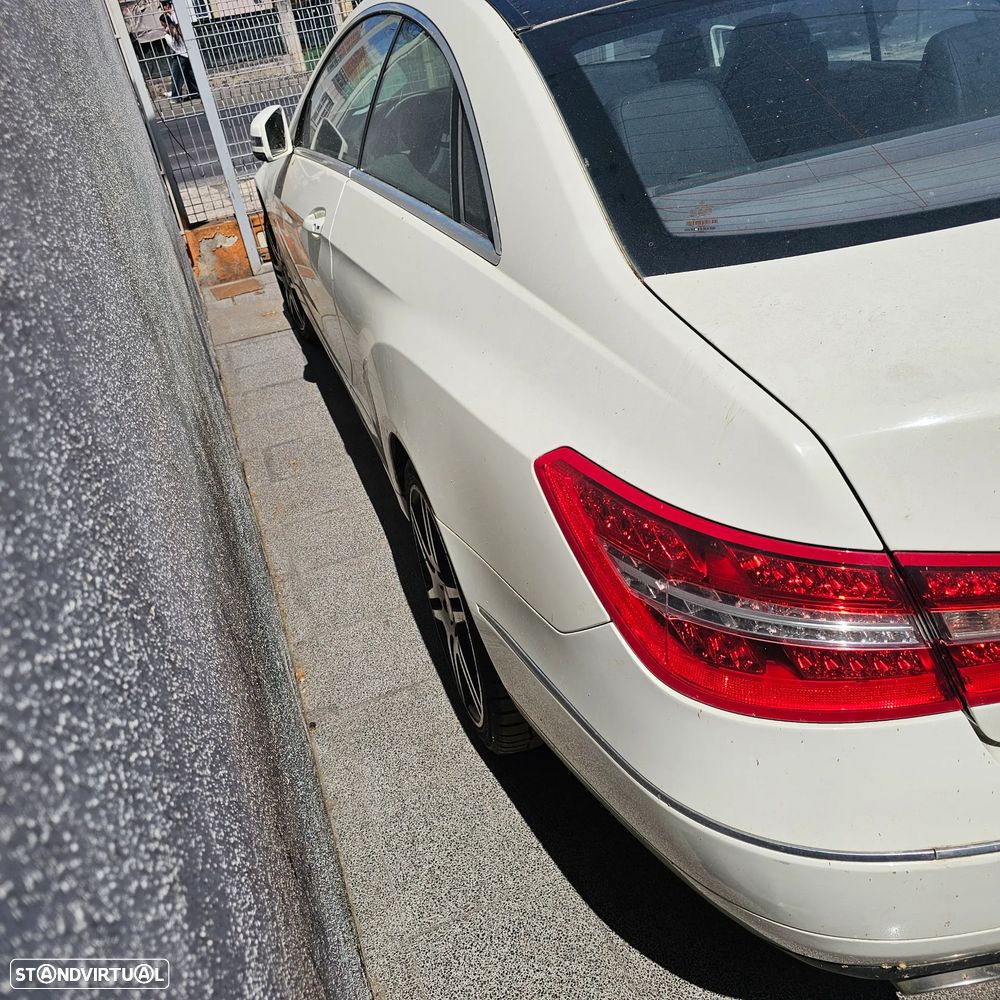 Mercedes-Benz E 220 CDI Avantgarde - 4