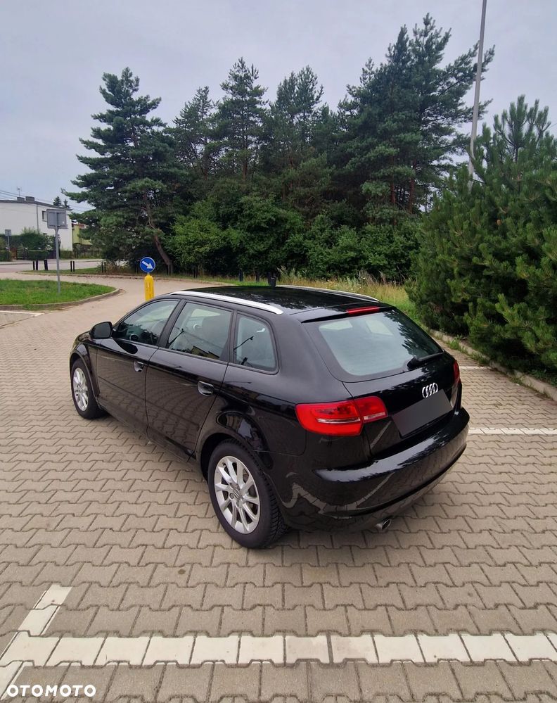 Audi A3 Sportback 1.6 Attraction - 3