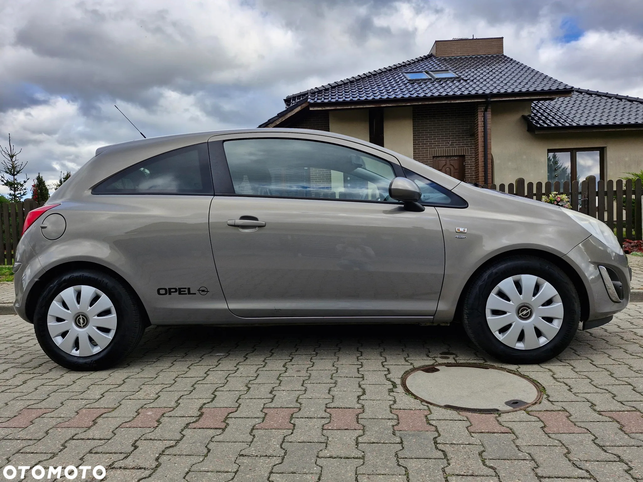 Opel Corsa 1.4 16V Color Edition - 25