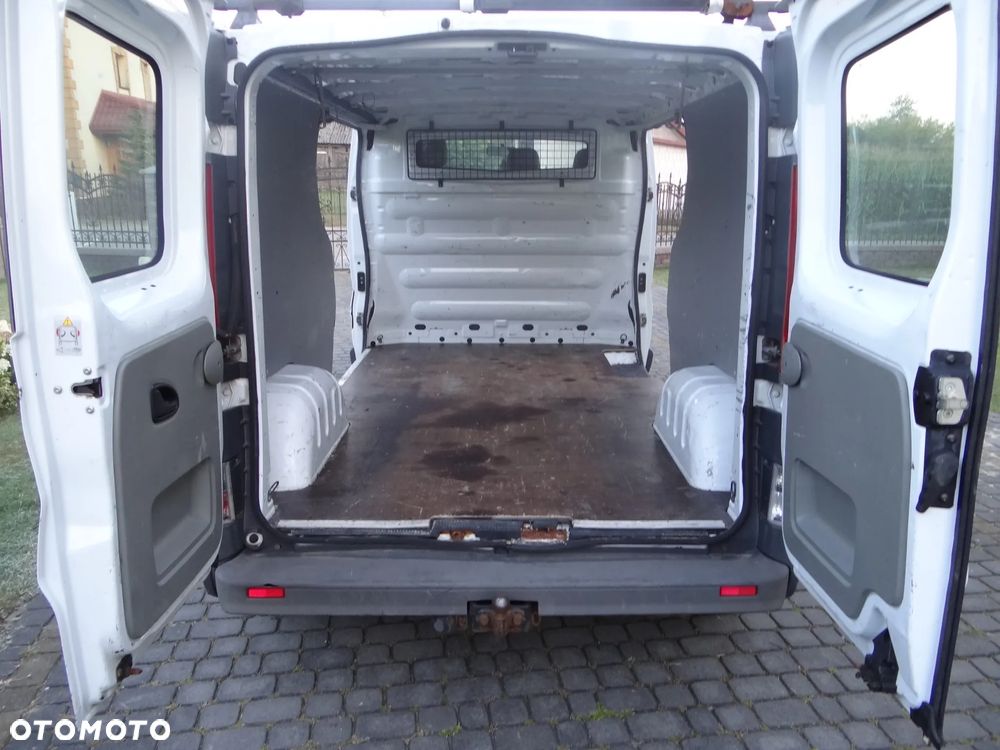 Opel Vivaro - 8