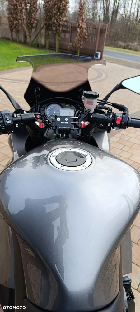 Kawasaki Ninja 1000 SX - 11