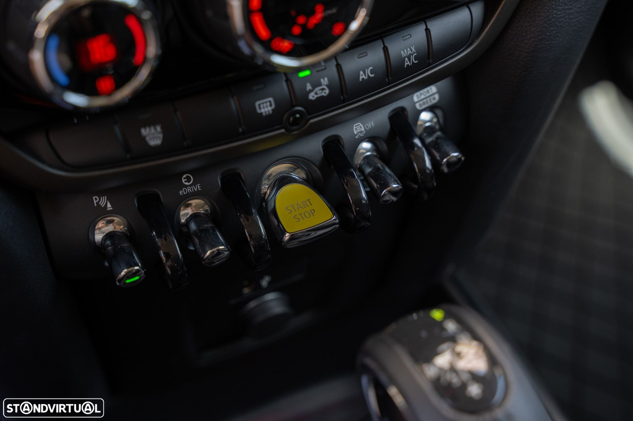 MINI Countryman Cooper SE ALL4 Auto - 18