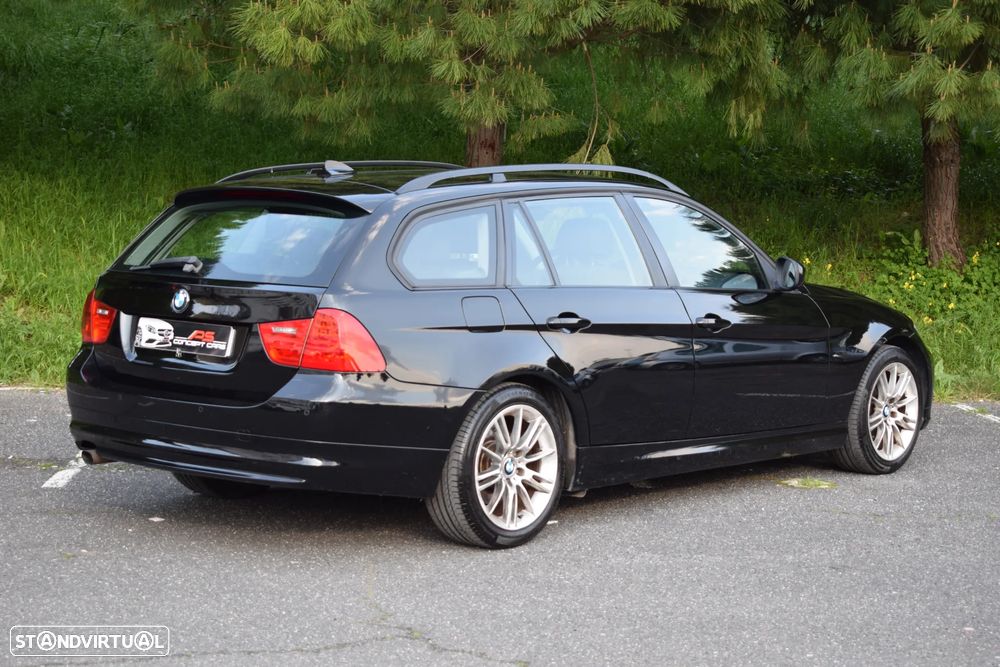 BMW 318 d Navigation Sport - 3