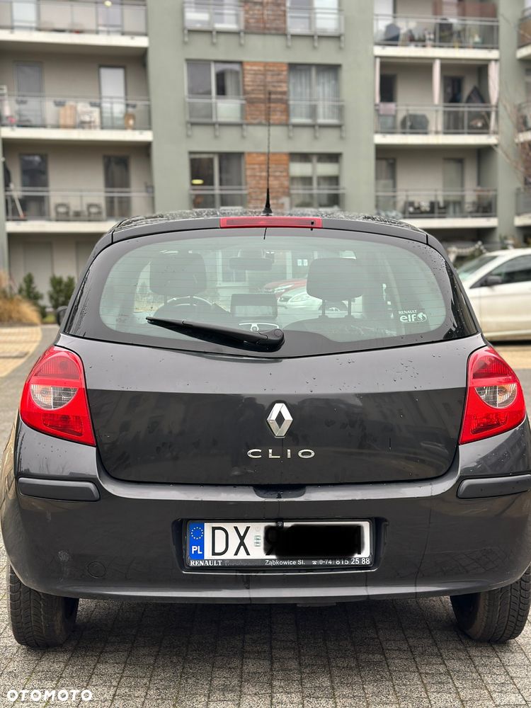 Renault Clio 1.2 16V Expression - 5