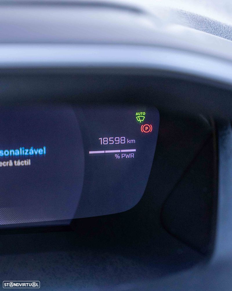 Peugeot 208 1.2 Hybrid GT e-DCS6 - 21