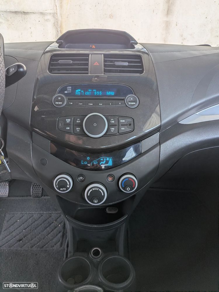 Chevrolet Spark 1.2 LT — fotografia 9