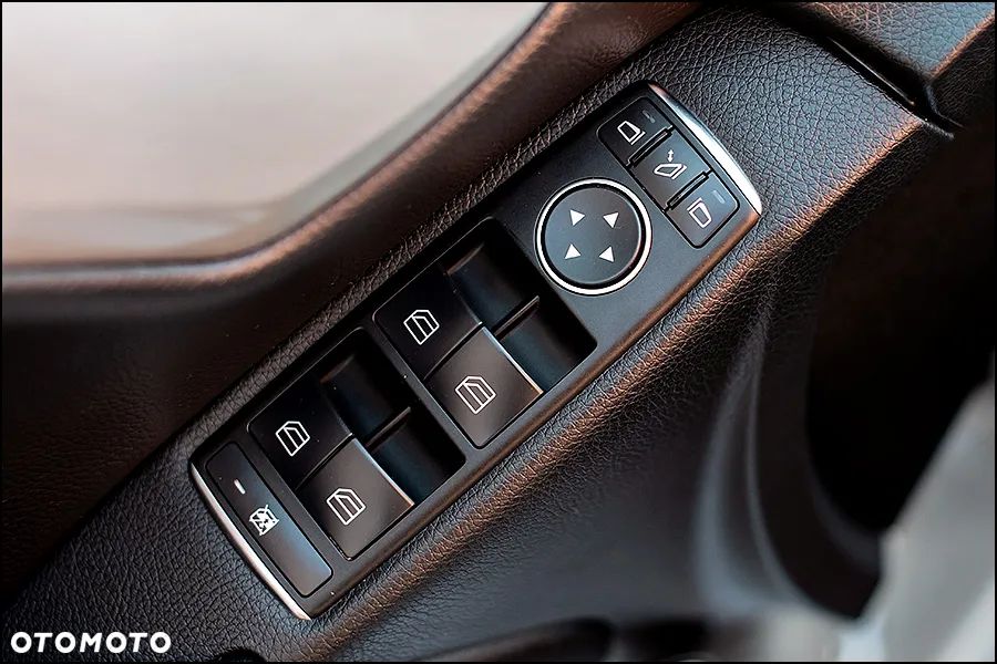 Mercedes-Benz Klasa C - 31