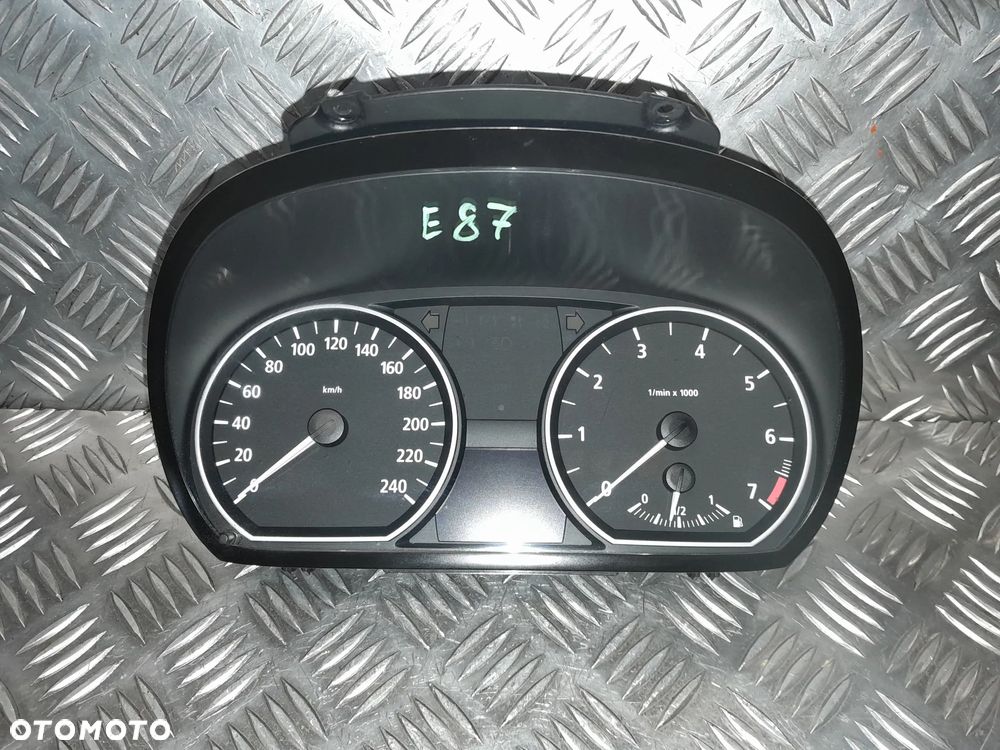 Zegary licznik BMW 1 E87 04-11r. 2.0 B 9110191 - 1