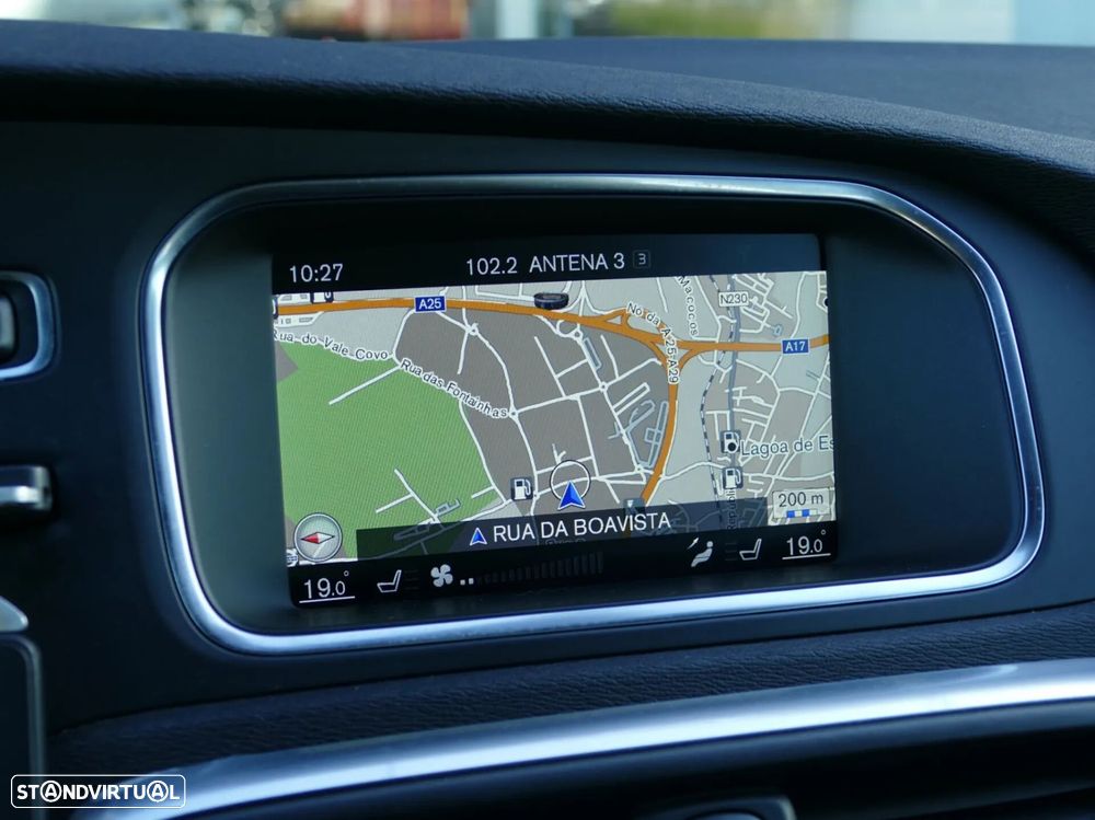 Volvo V40 2.0 D2 R-Design - 15