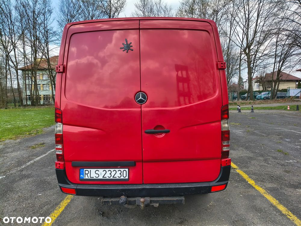 Mercedes-Benz Sprinter - 13