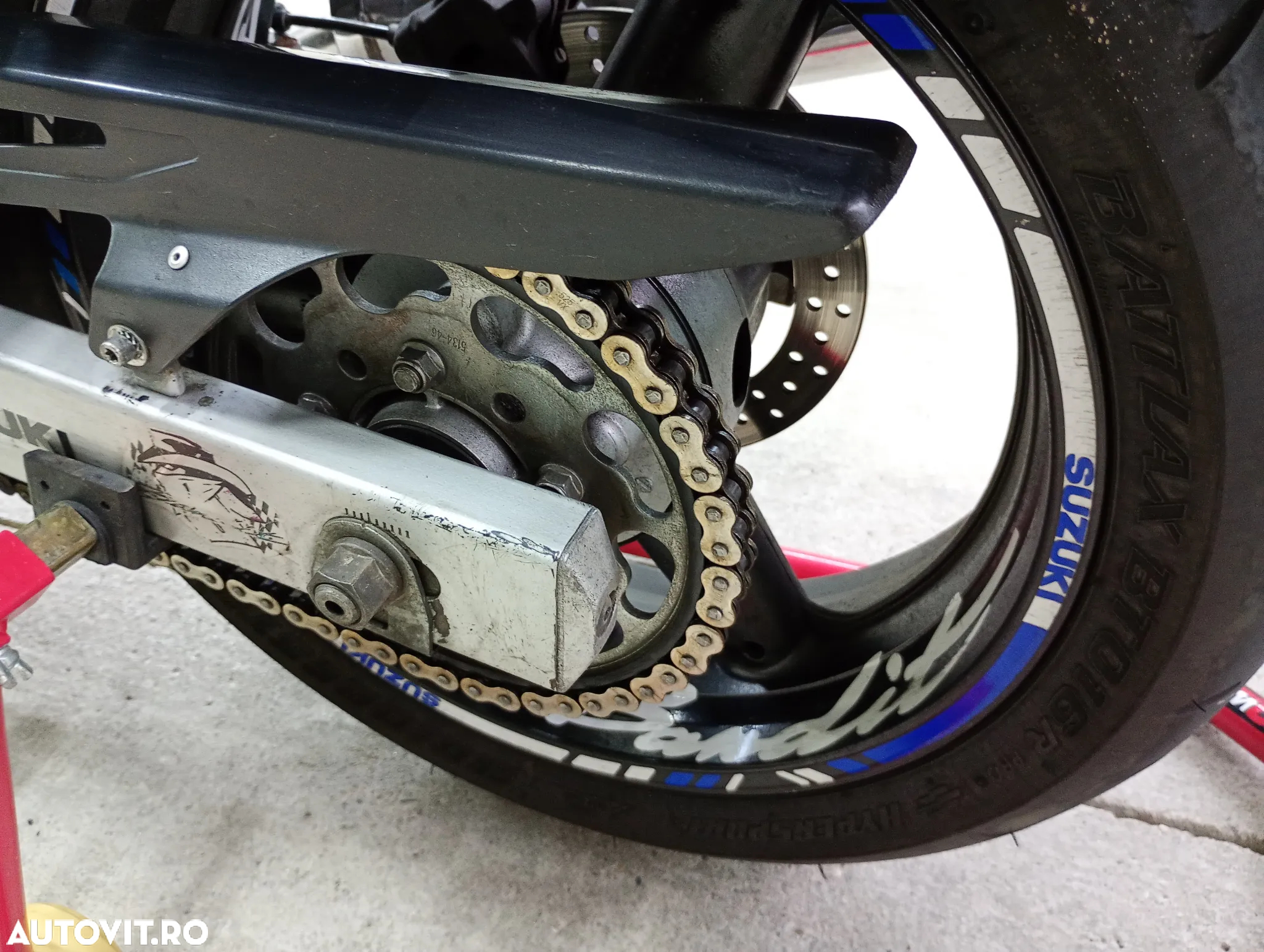 Suzuki GSF - Bandit - 11