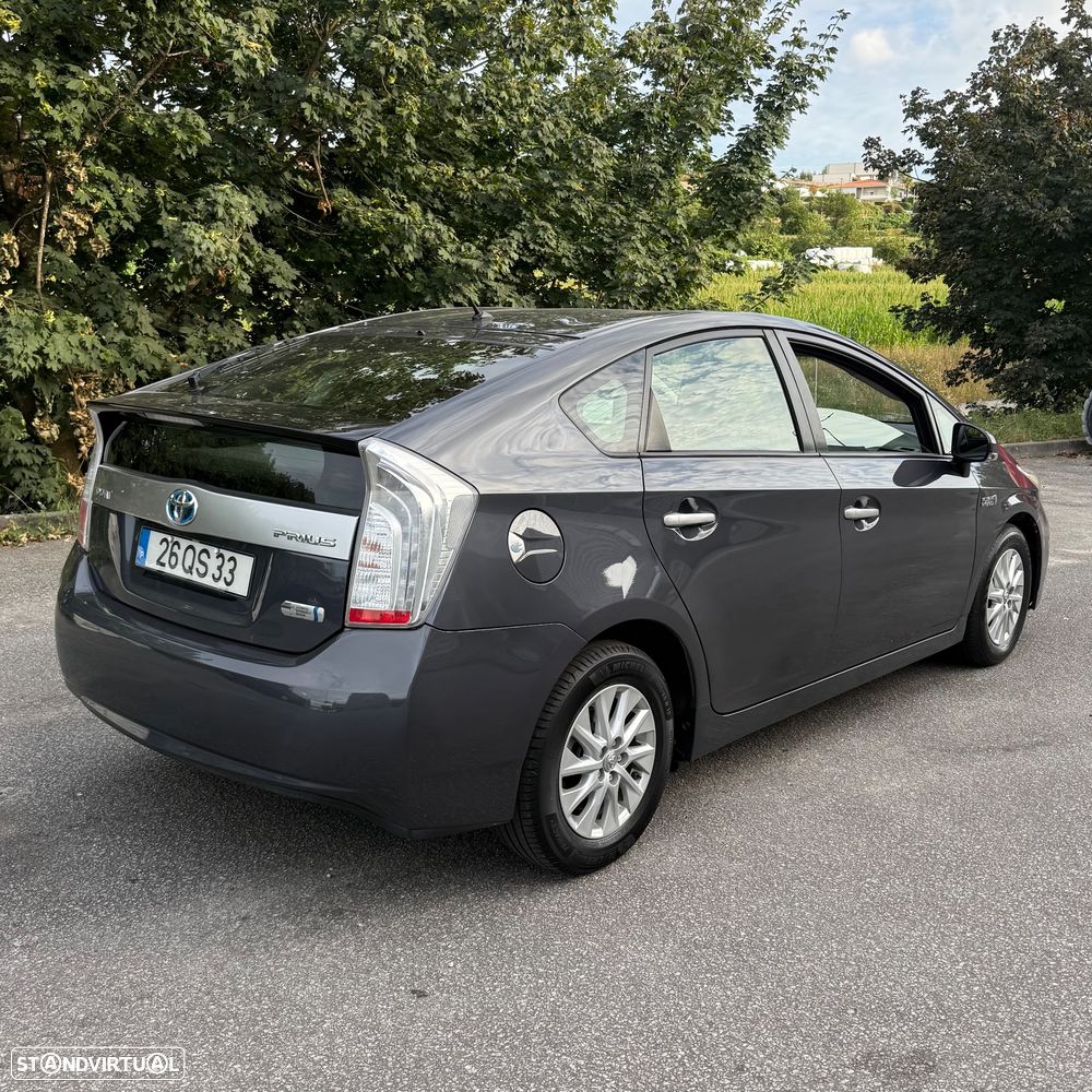 Toyota Prius 1.8 Plug-In - 2