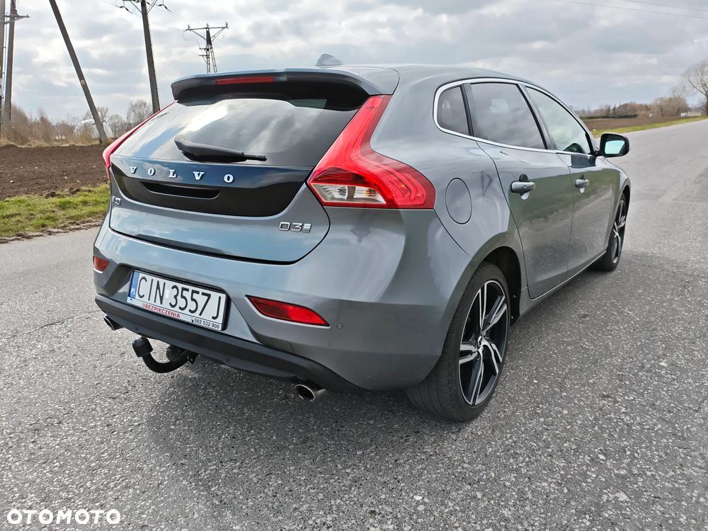 Volvo V40 D3 Inscription - 8