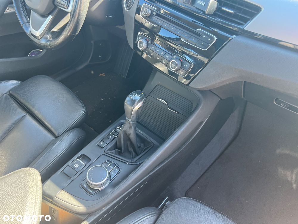 BMW X1 sDrive20d xLine - 13