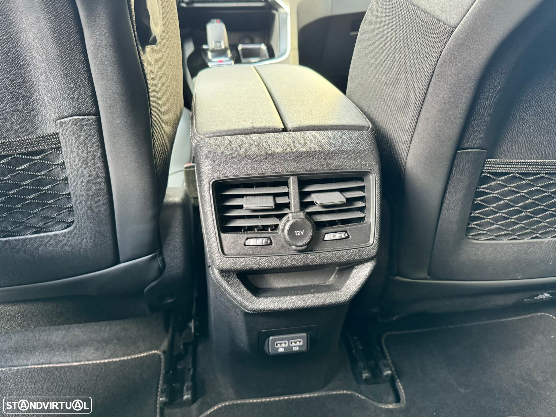 Peugeot 3008 1.5 BlueHDi GT EAT8 - 27